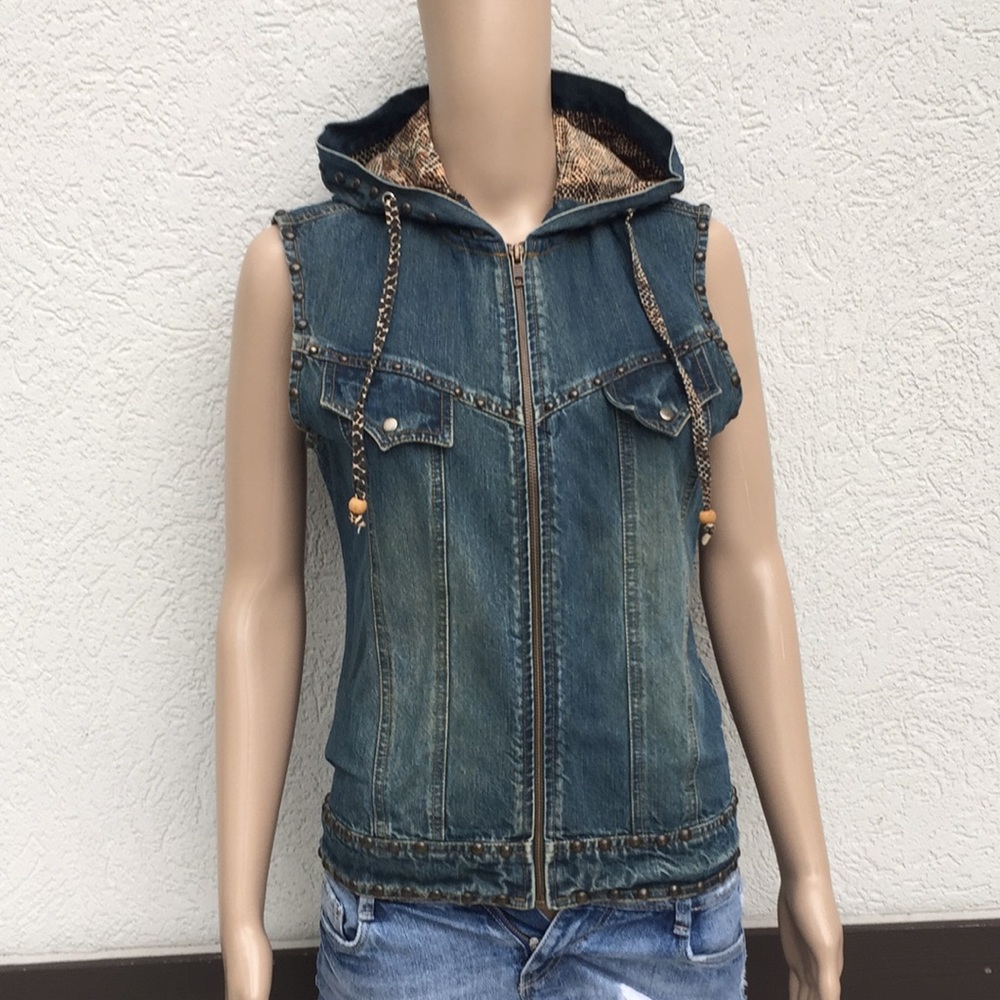 Pink Cattlelac small denim vest